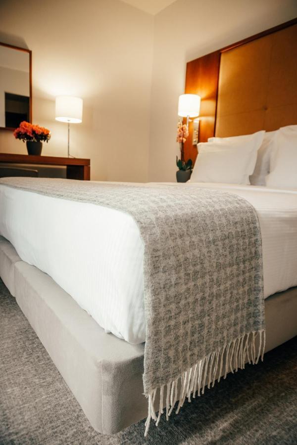 Deluxe Double or Twin Room with Private Terrace,1209194065:JPEG